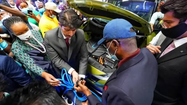 Babajide Sanwo-Olu ati ọkọ tuntun to n lo batiri