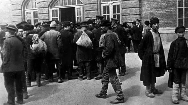 Прохожие в Москве