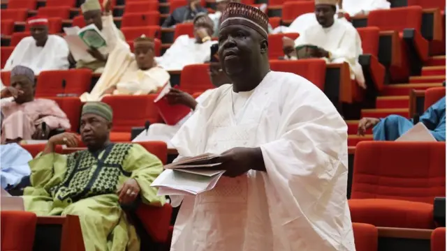 Gbagede aṣofin apapọ