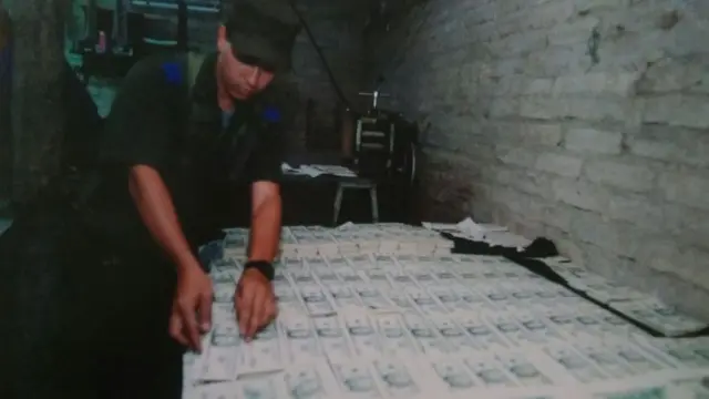 Dólares incautados (foto de archivo)