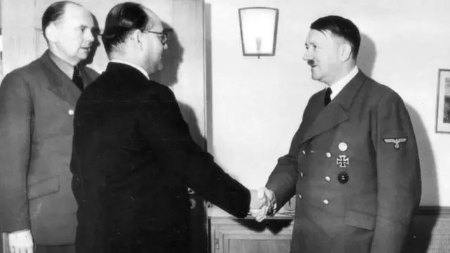 हिटलर के साथ सुभाष चंद्र बोस