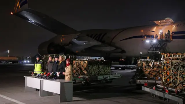 Envio de ajuda dos EUA à Ucrânia