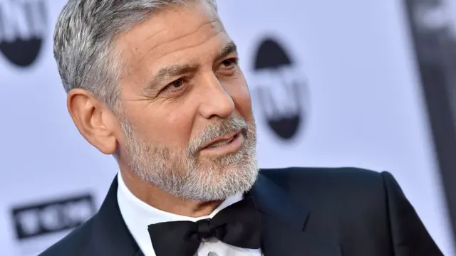 จอร์จ คลูนีย์