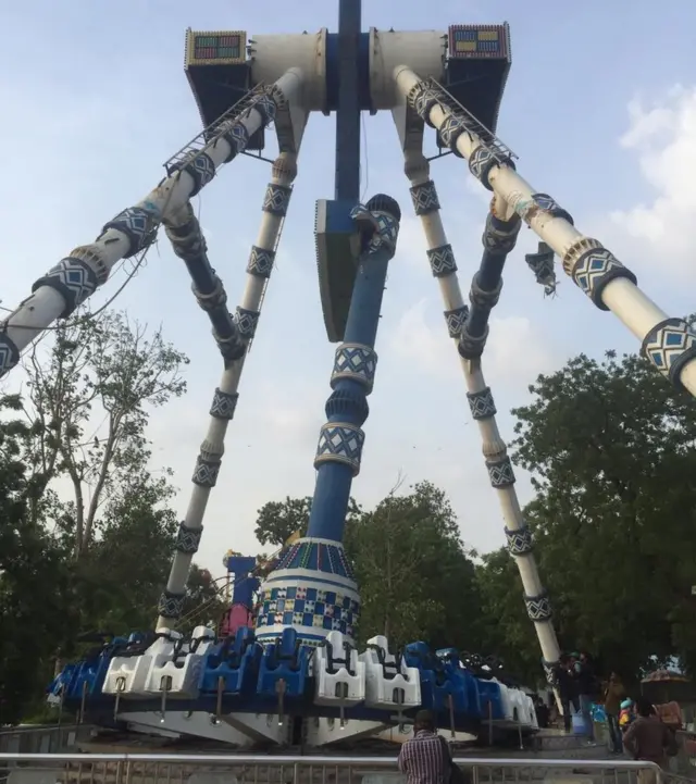 કાંકરિયાની તૂટી પડેલી રાઇડ