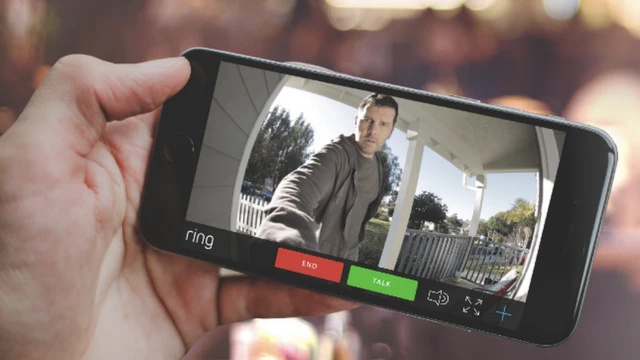 ¿Una nueva forma de entregar paquetes a domicilio? (Foto: Ring/Facebook).