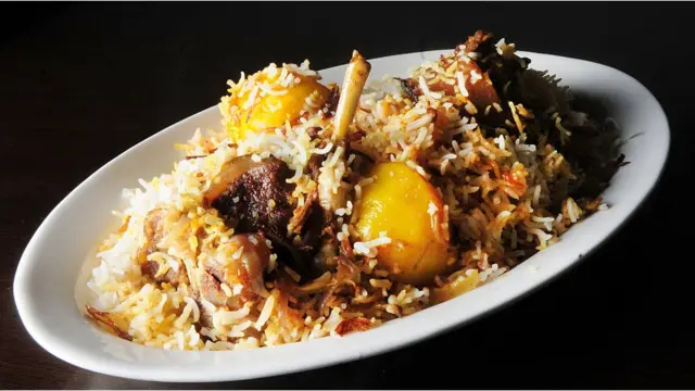 রেড মিট খুব বেশি খেলে তা নানা ধরনের স্বাস্থ্যগত জটিলতা তৈরি করে।