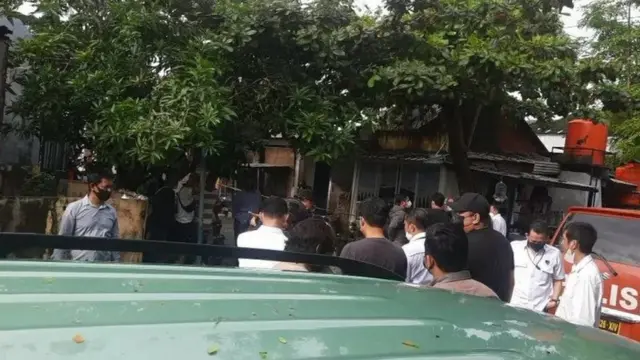 Kondisi di seputar rumah terduga teroris di Makassar.
