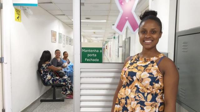 Karine Fernanda grávida de sete meses de Pedro, na maternidade do Hospital Vila Nova Cachoeirinha, Zona Norte de São Paulo