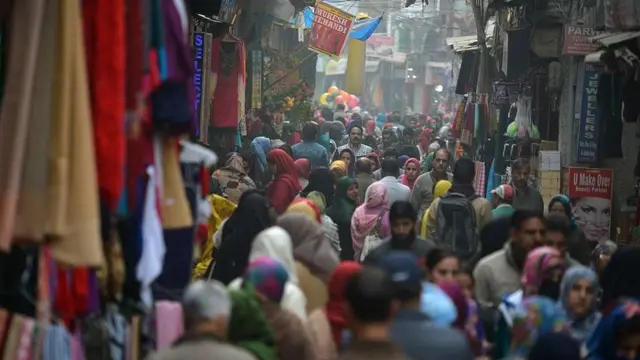 ફાઇવ તસવીર