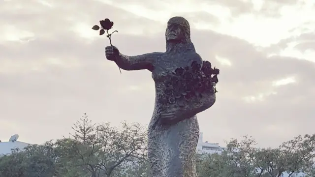 La statue contre l'extrémisme (Tunisie)