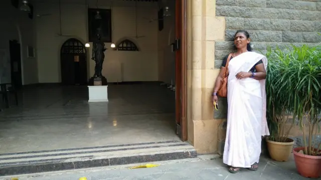 న్యూడ్ మోడల్, ధనలక్ష్మి మణిముదలియార్, జేజే స్కూల్ ఆఫ్ ఆర్ట్