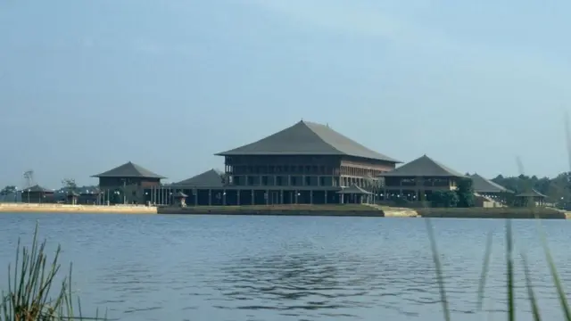 Здание парламента, Шри-Ланка, 1979-82 гг.