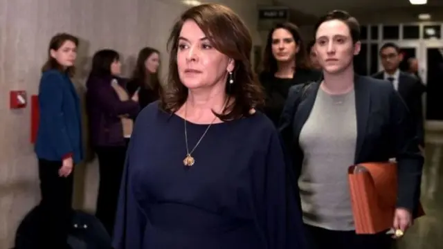 Umukinnyi wa filimi Annabella Sciorra yahamije mu rukiko ko yafashwe ku ngufu na Bwana Weinstein