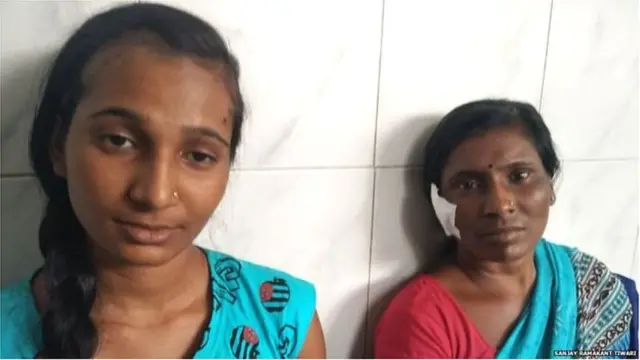 रुपाली आणि तिची आई जीजाबाई