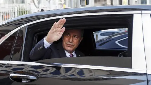 Hulusi Akar, Brüksel'de ABD'li mevkidaşıyla görüşmeden önce MHP, CHP ve İYİ Parti liderlerini ziyaret etti.