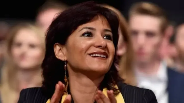 لورا آلوارز، همسر سوم آقای کوربین است