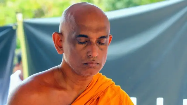 બૌદ્ધ ભિક્ષુ અતુરાલિએ