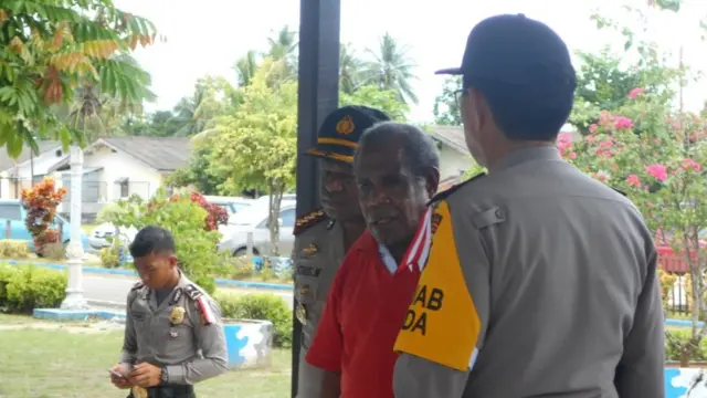 Obed Arik Ayok Rumbruren