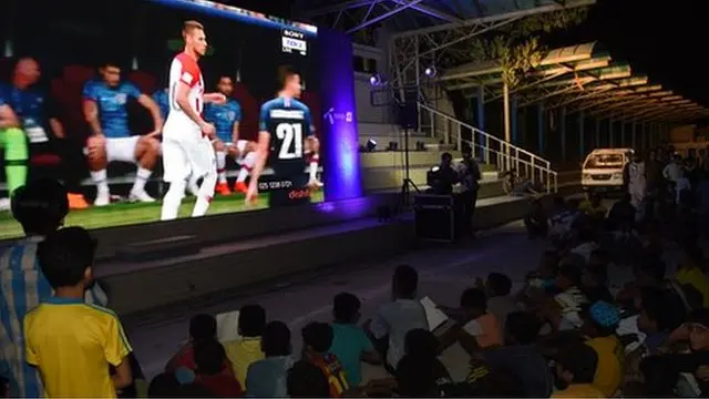 فٹبال سکریننگ