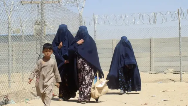 महिलाएं