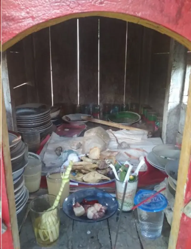 Pasah Patahu, atau tempat tinggal roh halus atau leluhur masyarakat adat Dayak