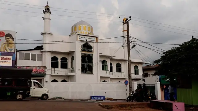 श्रीलंका हमले के बाद वहां के मुसलमानों ने क्या कुछ झेला