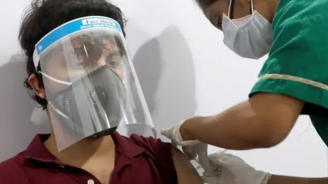 टीकाकरण