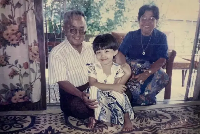 ဦးလှအောင်နဲ့ တဦးတည်းသောမြေး