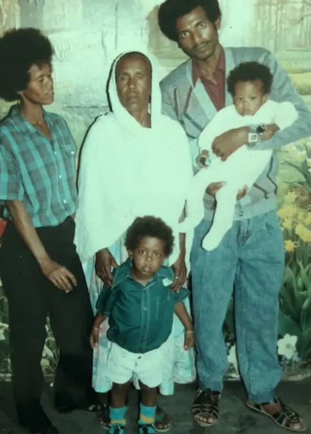 ምስ ውላዶም