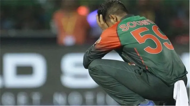 সৌম্য সরকার তিন উইকেট নিলেও শেষ পর্যন্ত জয়ের দেখা মেলেনি