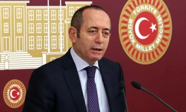 CHP İstanbul Milletvekili Akif Hamzaçebi