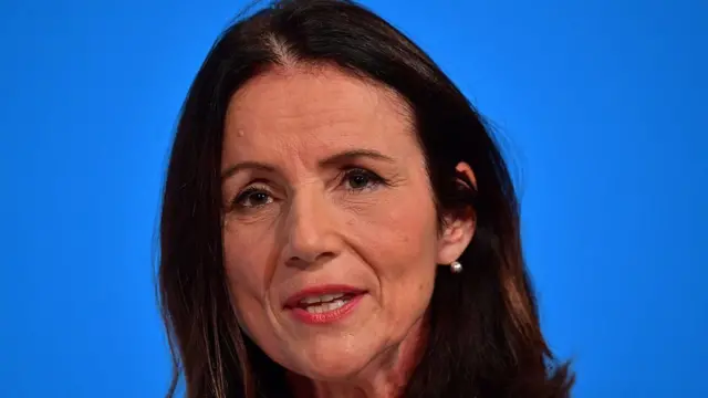 كارولين فيربايرن