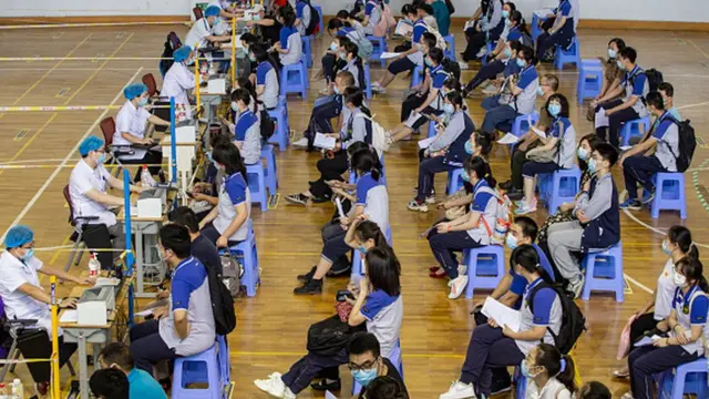 واکسیناسیون دانش‌آموزان ۱۲ تا ۱۷ ساله در چین