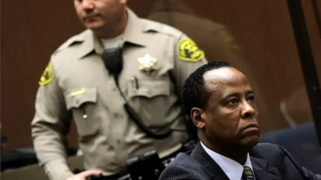 Доктор Конрад Муррей суд залида, 2011 йил