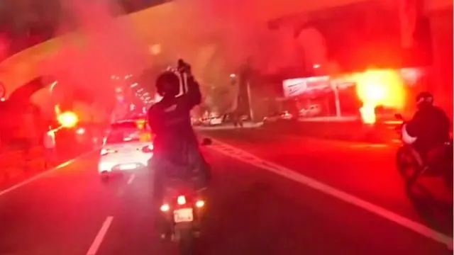 العربة التي تحمل نعش بيليه في الشارع