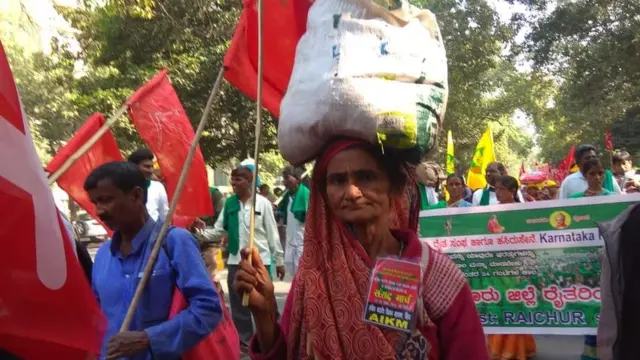 விவசாயிகள் பேரணி