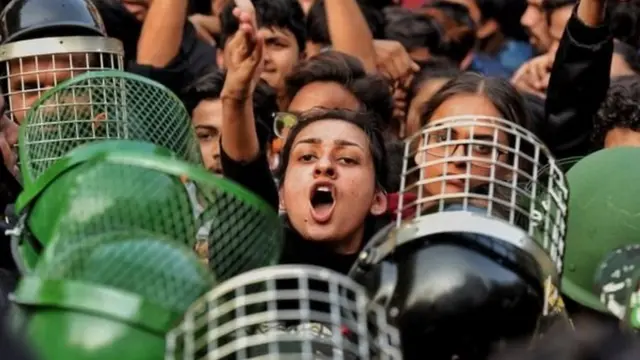 जेएनयू में प्रदर्शन