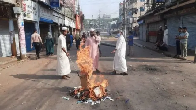 बांगलादेश, भारत, धर्म, पंतप्रधान नरेंद्र मोदी