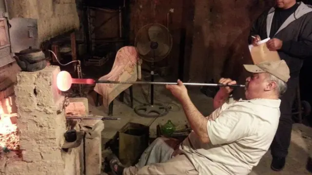 回收玻璃给黎巴嫩的玻璃吹制业带来新的生机，这是一种自腓尼基时代传承而来的传统工艺。