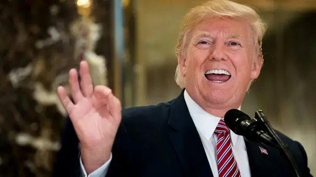 La star du basket-ball américain LeBron James a accusé mardi Donald Trump de remettre la haine raciale "à la mode".