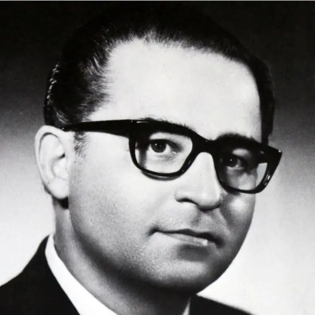 حسین دهلوی در دهه ۱۳۵۰ خورشیدی