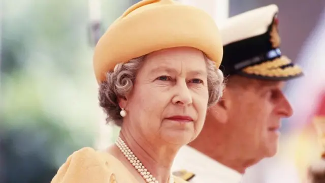 الملكة إليزابيث