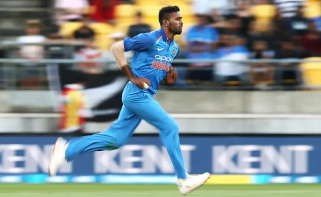 હોર્દિક પંડ્યા બૉલિંગ