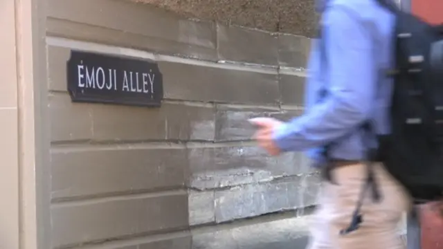 Jedan od znakova na ulicama Oksforda