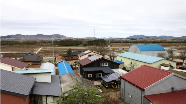 주민 수는 200여 명이 채 안 된다