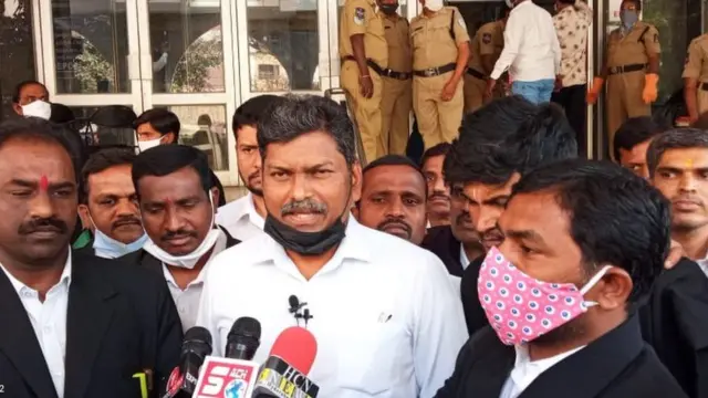 నాంపల్లి క్రిమినల్ కోర్టు బార్ అసోసియేషన్ ఉపాధ్యక్షులు గంపా వెంకటేశం