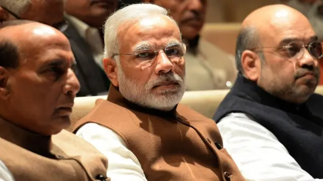 नरेंद्र मोदी