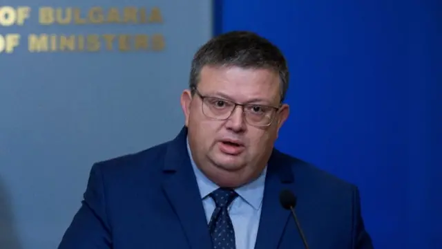 Сотир Цацаров