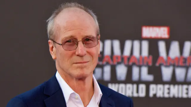 William Hurt en el estreno de la película Capitán América: Civil War en 2016.