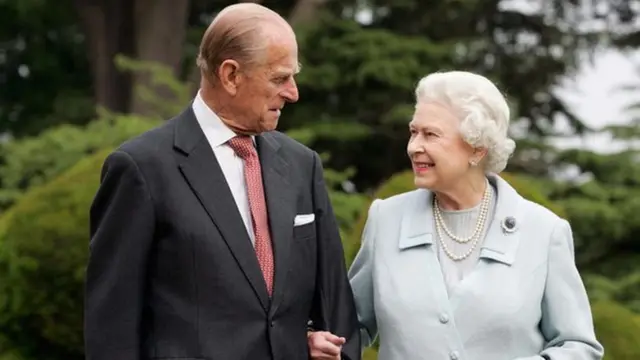 Queen Elizabeth and Prince Philip walk at Broadlands in Romsey, 2007